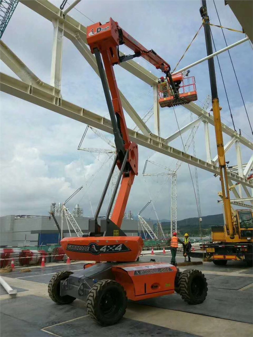高空作业车与高空工程 现代城市建设的空中主力